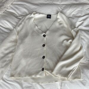 Zara Off-White V-Neck Button Cardigan
